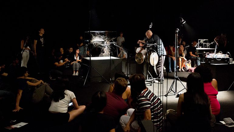 Arachnid Orchestra. Jam Sessions, at NTU Centre for Contemporary Art, Singapore, 2015.© Photography by Studio Tomás Saraceno, 2015