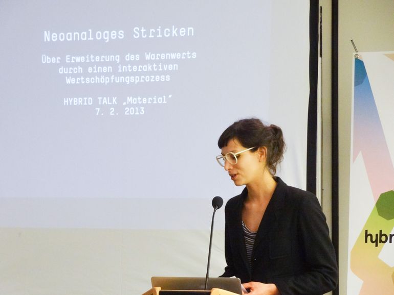 Hanna-Lisette Wiesener (Trikoton. The Voice Knitting Collection): „Neoanaloges Strickverfahren“
