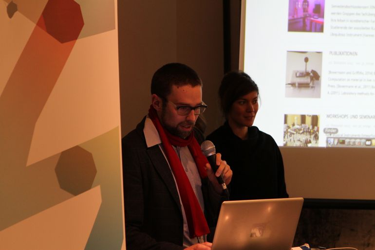 Dr. Till Bovermann, Amelie Hinrichsen und Dominik Hildebrand Marques Lopes sprachen über die Forschungsinteressen im 3DMIN Projekt